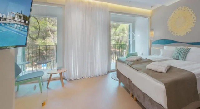 Двухместный номер Standard с балконом Bluesun Hotel Jadran