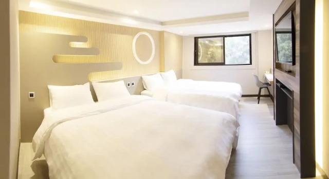 Четырёхместный номер Standard Alishan Shermuh Int' Tourist Hotel