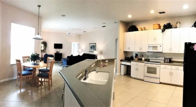 Disney Area Pool Home 11h 5 Bedroom Home by Redawning