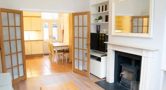 2 Bedroom Apartment Close to Clapham Junction Station, Забронировать Апартаменты/квартира Апартаменты Лондона, рядом с Центр искусства Battersea, Апартаменты/квартира