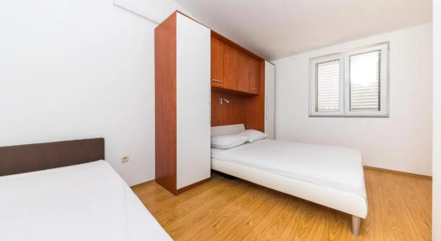 Апартаменты c 1 комнатой с балконом и с видом на море Apartments Gavran