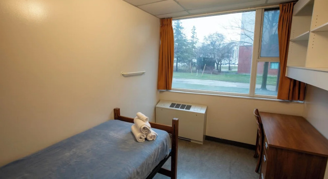 Номер Economy Humber College North Campus Residence
