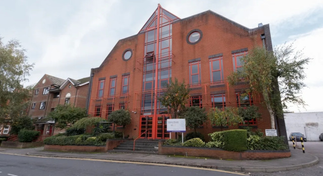Reading Town Centre- Studio Apartment, Varaa Huoneisto Asunnot kohteessa Merseyside, Huoneisto