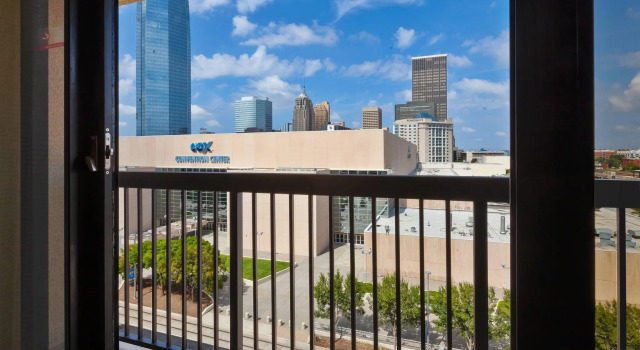 Двухместный номер Standard с балконом Courtyard by Marriott Oklahoma City Downtown