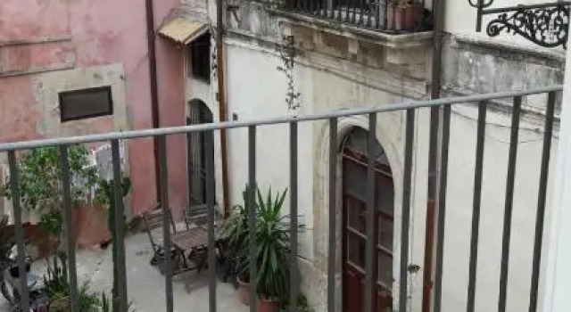 9 House Ortigia, Book Hotel Ortigia 