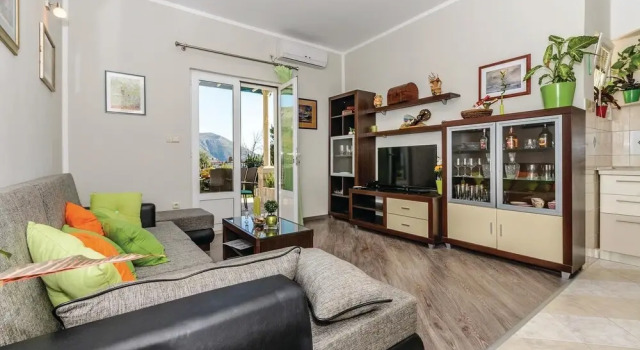 Amazing Home in Srebreno With Wifi and 4 Bedrooms