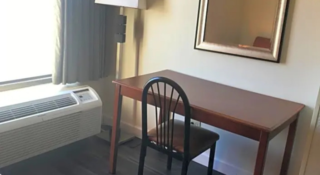 Люкс The Best Inn & Suites