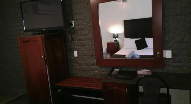 Двухместный номер Standard Country Plaza Motor Inn