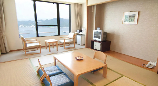 Kyukamura Minami-Awaji, Buchen Sie Hotel Minami-Awaji Awaji (Insel)