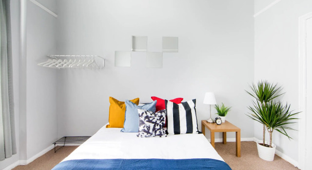 Beautiful Private Room Close to Kings Cross, Забронировать Отель Отели Лондона 4 звезды, рядом с Арсенал, 4*