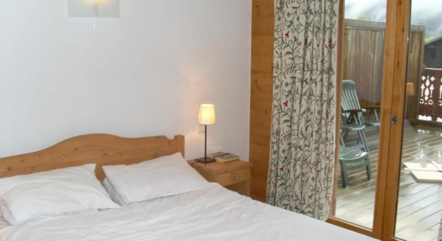 Spacious Apartment 2 Minutes from Ski Lift, Equipped for Babies, Prenota Appartamento Hotel a Alvernia con parcheggio, Parcheggio