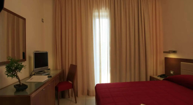 Hotel La Costiera, Book Hotel Varcaturo Campania