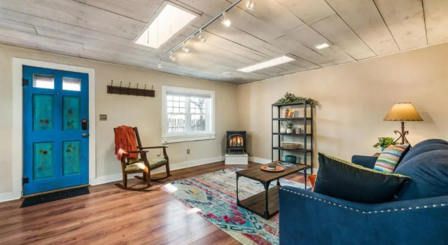 Коттедж с 2 комнатами Casa Lola - Gorgeous Light-filled Home, Walk to The Plaza and The Railyard