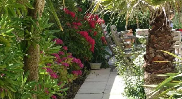 La Maison rose, Rezervasyon Otel Normandy iş otelleri, 4* 5*