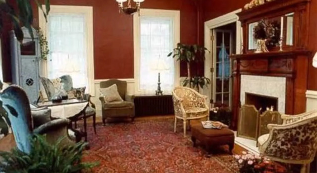 Pillsbury House Bed & Breakfast, Varaa Hotelli Woonsocket Rhode Island