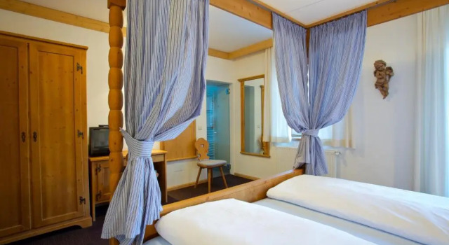 Hotel B&B Pardeller, Забронировать Отель Отели в центре Нова-Леванте, в центре
