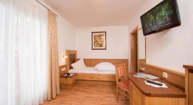 Номер Comfort Hotel Kronhof