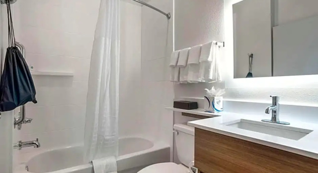 Номер Standard Comfort Inn & Suites Destin near Henderson Beach