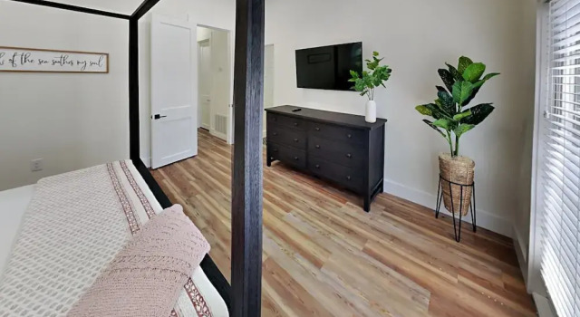 Коттедж Wood Beach Retreat