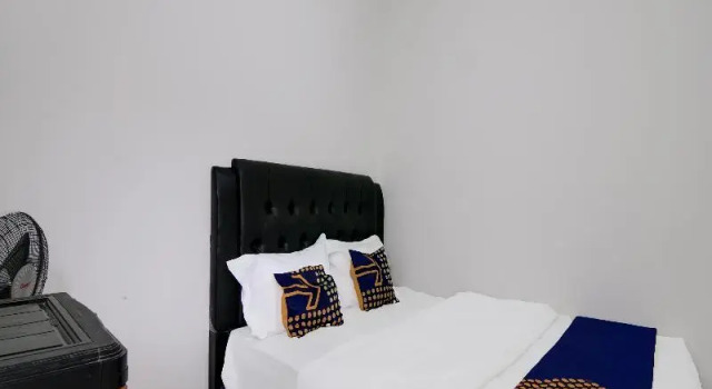 Двухместный номер Standard Hotel O Homestay Dinda Syariah Near Masjid Al Amin