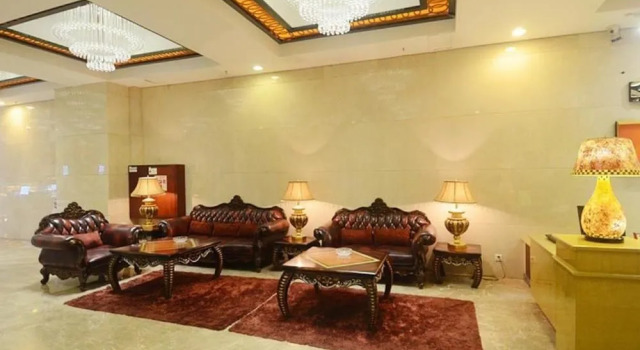Haikou Holiday Plaza Business Hotel, Book Hotel Haikou Hainan