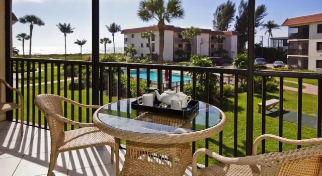 Номер Standard Sandalfoot Beachfront Condominium