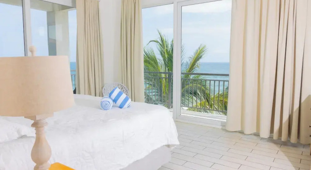 Семейные апартаменты с 3 комнатами рядом с пляжем Playa Escondida Beach Club