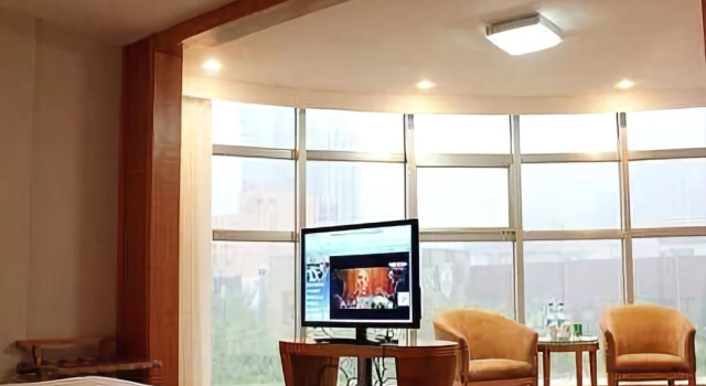 Mingguo Business Hotel, Prenota Hotel Lianyungang Jiangsu