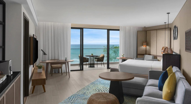 Двухместный полулюкс oceanfront Crowne Plaza Phu Quoc Starbay by IHG