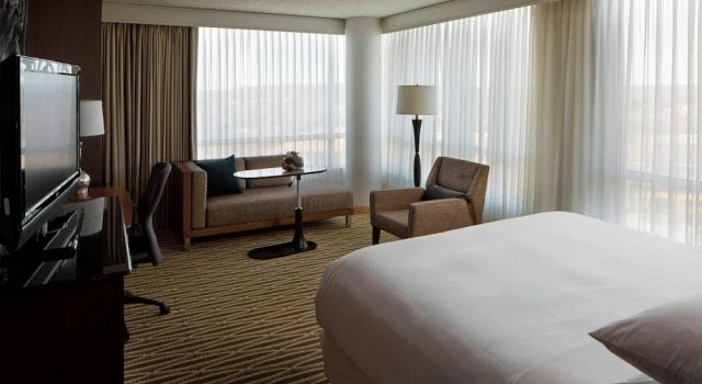Номер Executive Minneapolis Marriott Southwest