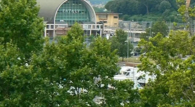 Via Delle Campanule Apt No.3, Забронировать Отель Рим Лацио, рядом с Гарбателла