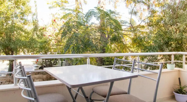 Апартаменты Lovely Flat With Balcony in Cesme Close to Sea