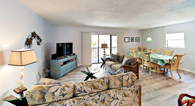 19823 Gulf Blvd Condo Unit 9 2 Bedrooms 2.5 Bathrooms Condo