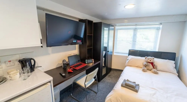 100 Dale road Studios in Guest house, Varaa Matkakoti Birmingham West Midlands