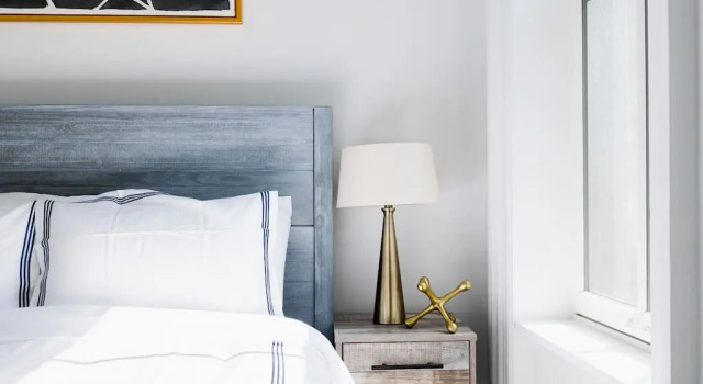 E10-2 Designer East Village Townhouse 1BR W D
