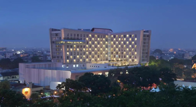 Двухместный номер Superior Santika Premiere Dyandra Hotel & Convention - Medan