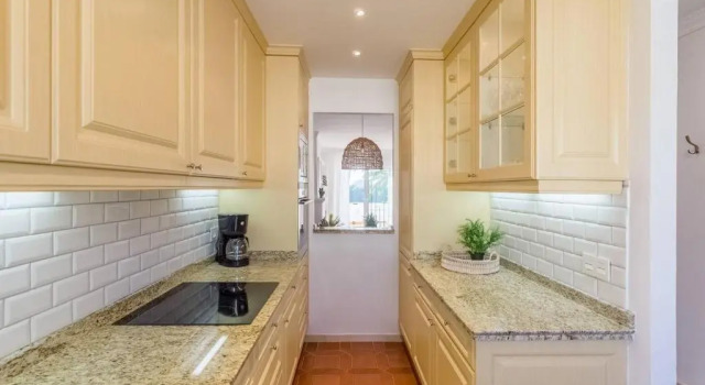 Walk To Puerto Banus Pools Bbq Tennis Wifi Netflix, Забронировать Отель Отели Марбелья 4 звезды, рядом с Playas del Duque, 4*