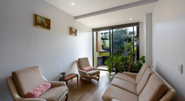 Cozy 1bed Unit in Leafy Carlton - 10 Mins From CBD, Забронировать Отель Отели Мельбурна 3 звезды, рядом с Smith Street, 3*