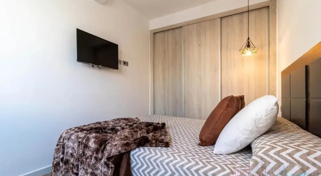 Central Riverside Apartment for Couple, Забронировать Апартаменты/квартира Отели Айямонте с парковкой, Парковка
