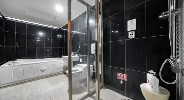 Номер Presidential FromH Amore Mio The Classic Suwon Station