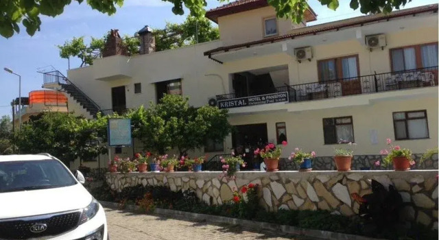 Kristal Motel