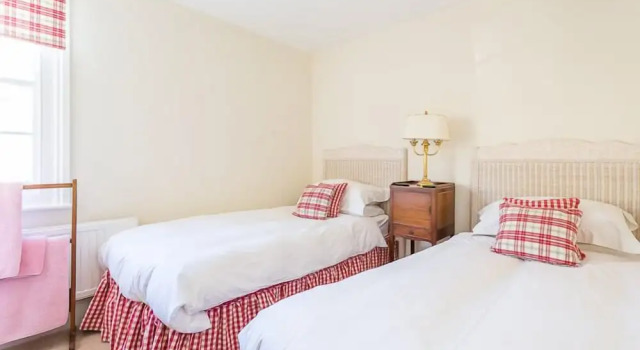 Коттедж с 3 комнатами JOIVY Stylish 3 BR House with Patio, Short Walk to Regents Park & Harley Street