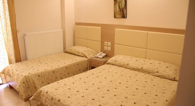 Трёхместный номер Standard с балконом Hotel Viktoria