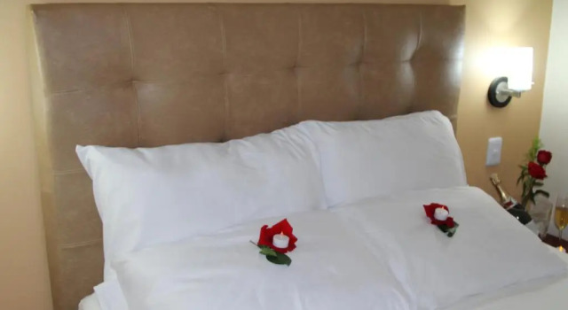 Двухместный номер Standard Hotel Azuan Suites By Geh Suites