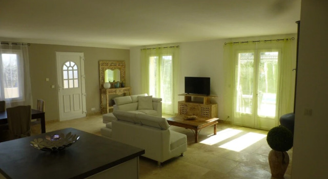 Villa With 3 Bedrooms in Lirac, With Private Pool, Enclosed Garden and