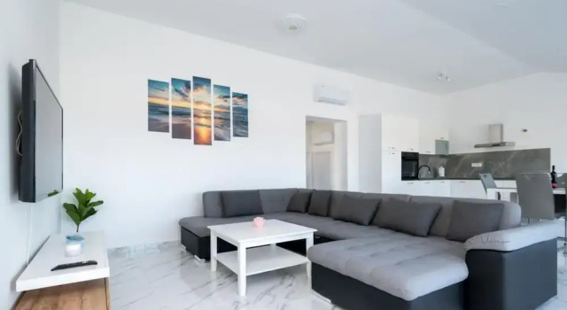 Panoramic View Apartment ILM