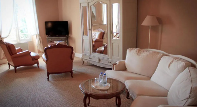 Номер Deluxe Le Domaine des Carmes & Spa
