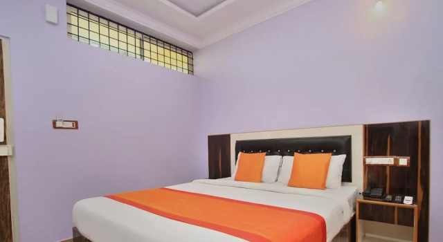 MAK Green Garden- Urban Stay, Забронировать Отель Отели Хосур с парковкой, Парковка