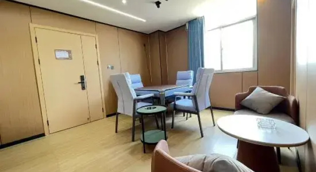 Люкс Luxury Jinjiang Jinyue Yilian Hotel