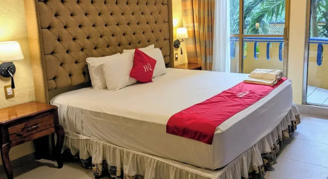 Полулюкс Hotel Quetzalcóatl